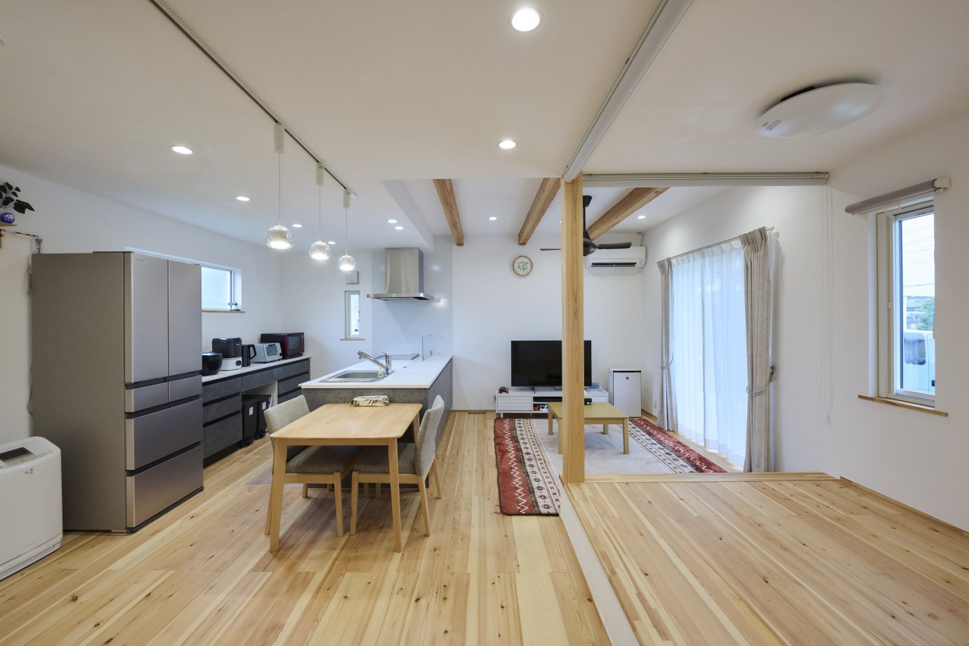 心ほどける－。自然素材が心地いいLDK。