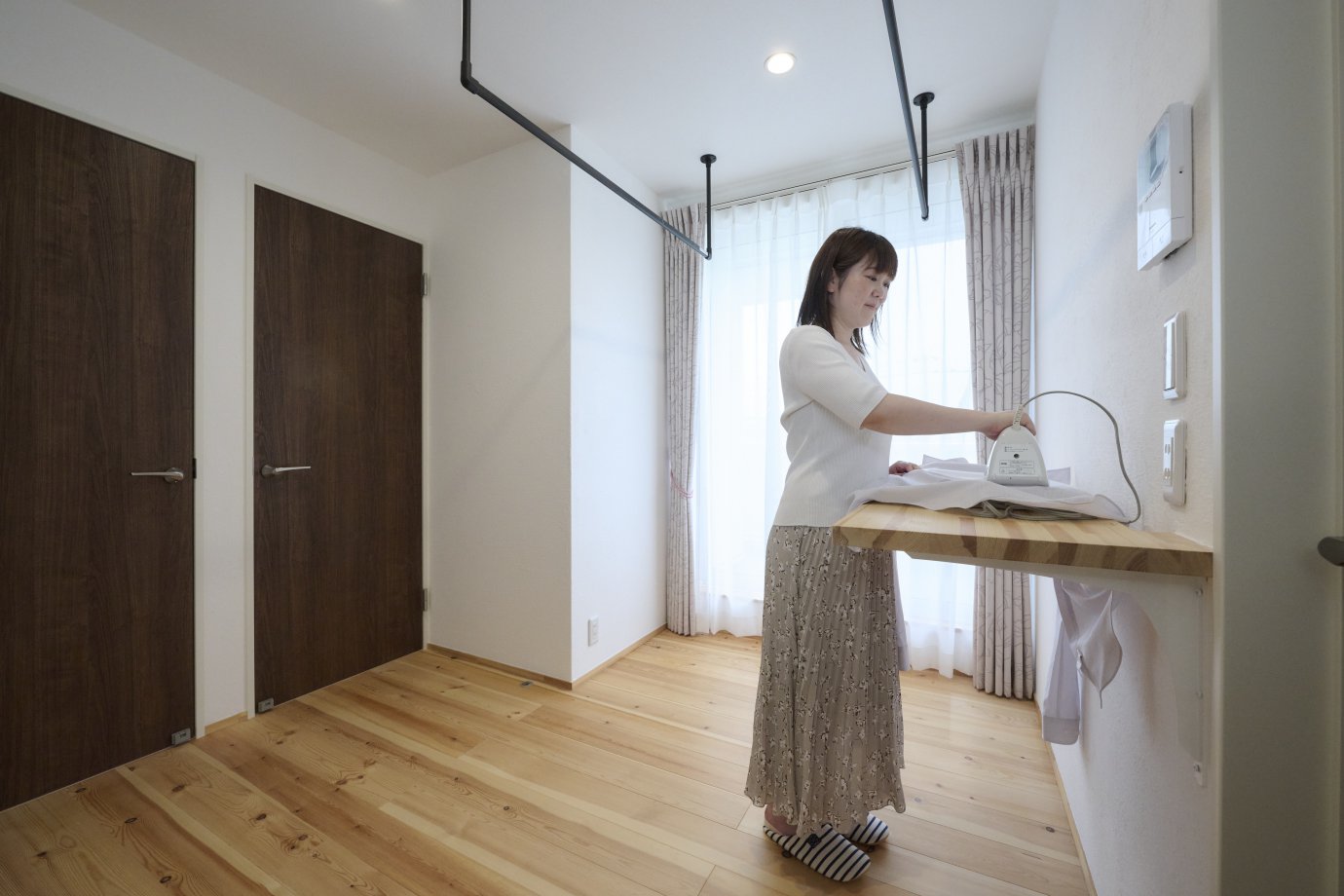 雨の日でも安心の２Fランドリーホール