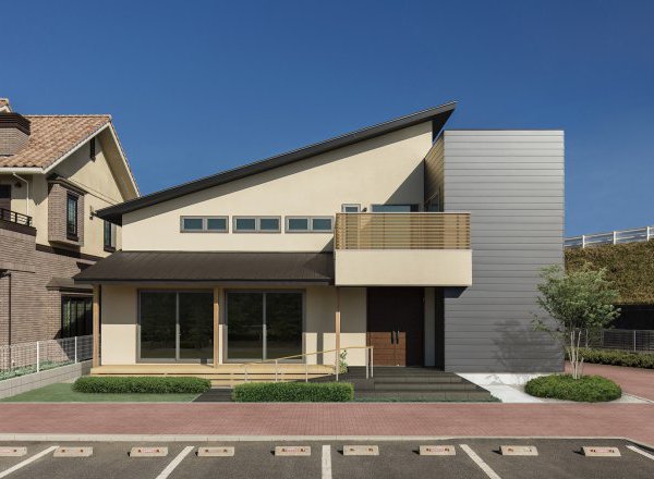 完全自由設計で作る、理想の家！彩ハウスが提供する自然素材住宅の魅力